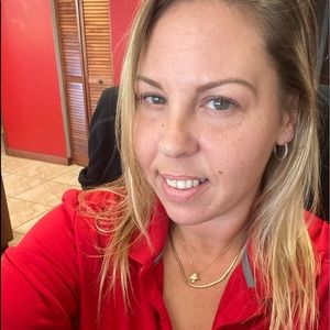 Meet your Posher, Christine